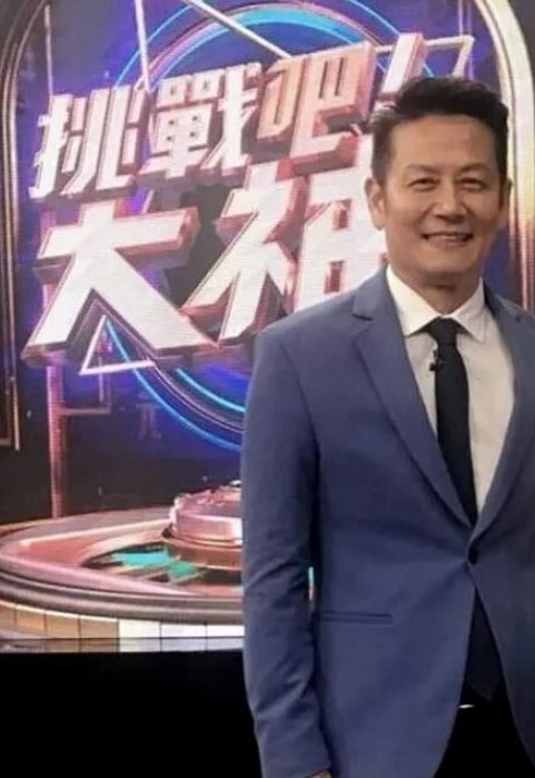 soul上面认识了一位深圳小姐姐王欣茹颜值十分扛打聊了不到一周就约出来了非常主动一到酒店就直奔主题最终以早晚两炮结束战斗意犹未尽 - 人妻搜查官